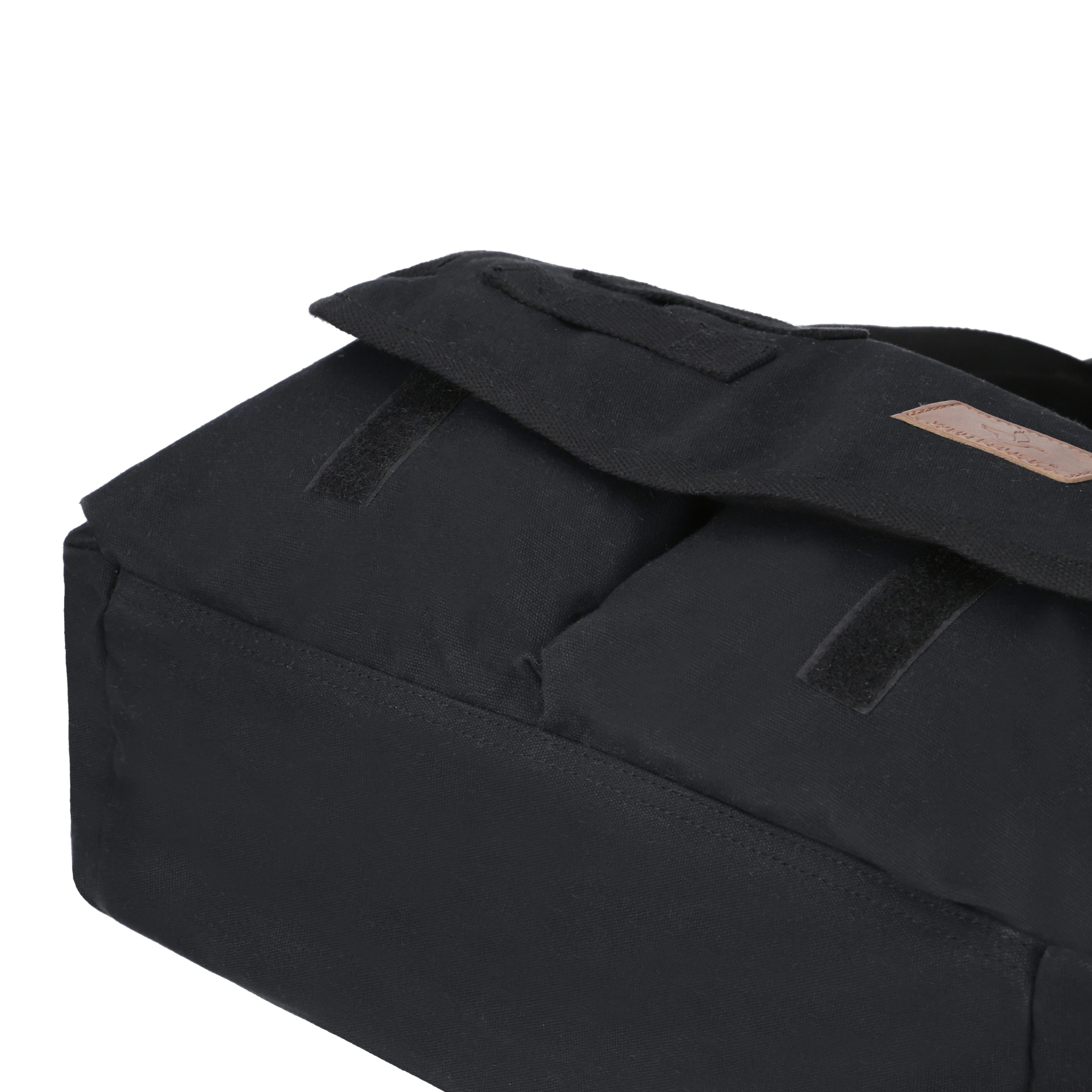 Filios Messenger Bag - Image 11